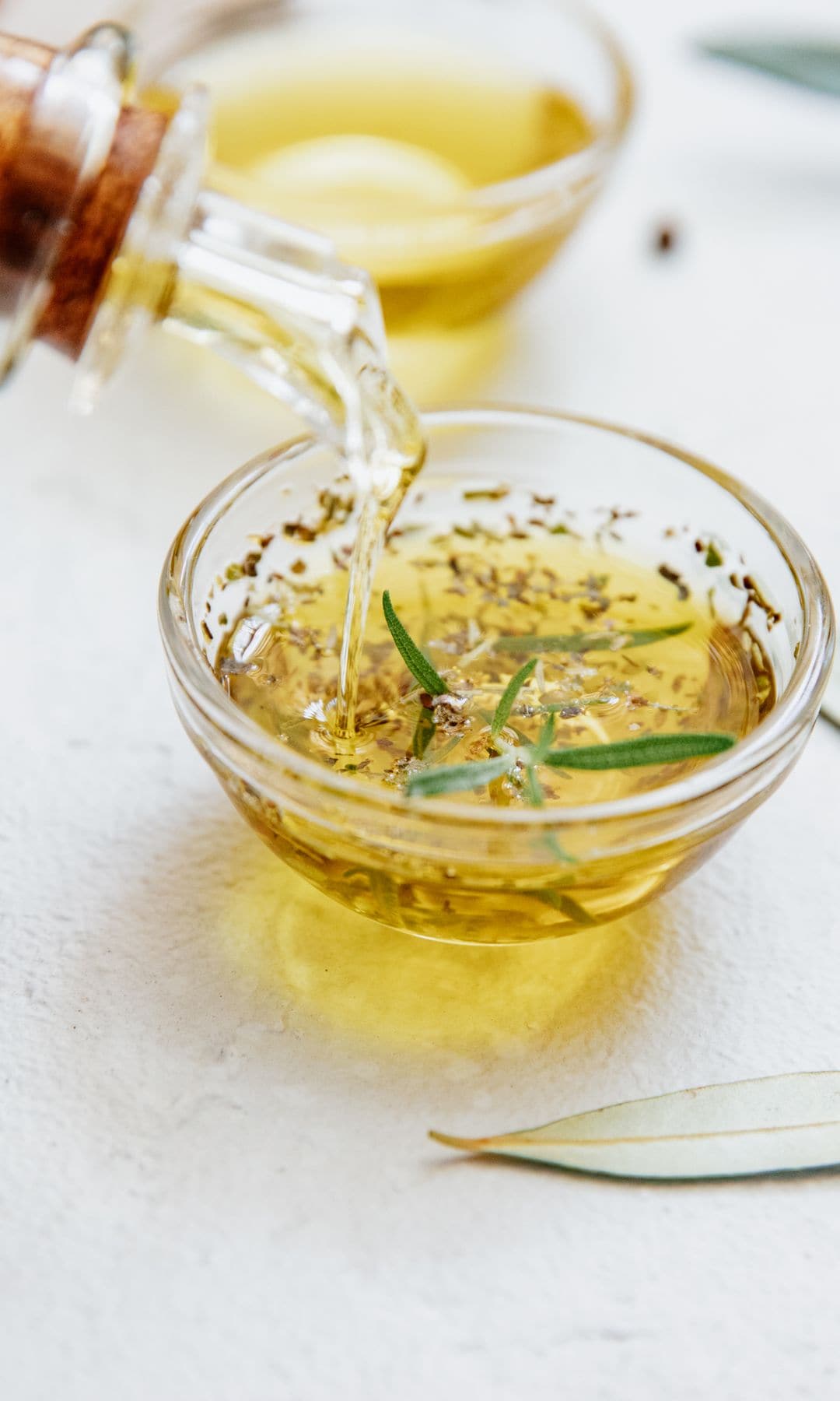 Oregano oil can ease bloating and promote better digestion