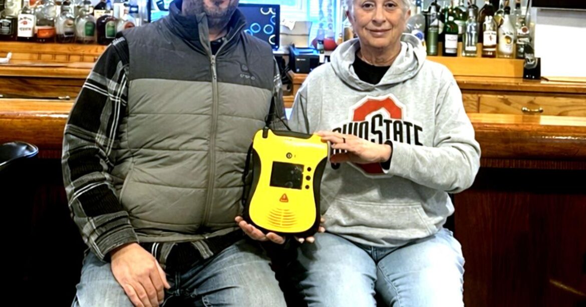 Defibrillator donated to Sons of Italy | News