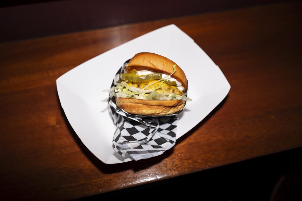 Queso Oaxaca, Crispy Edges, and a Habanero Aioli: This Is ‘La Burg’ ~ L.A. TACO