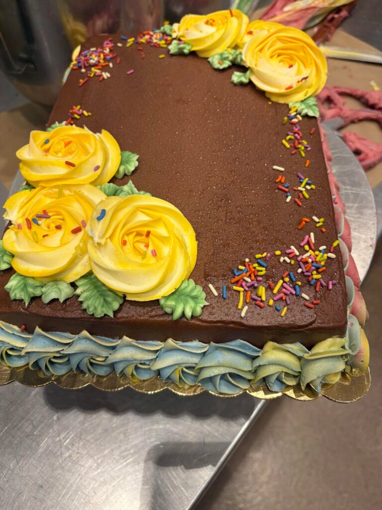 Officially not a cake decorator anymore 💔