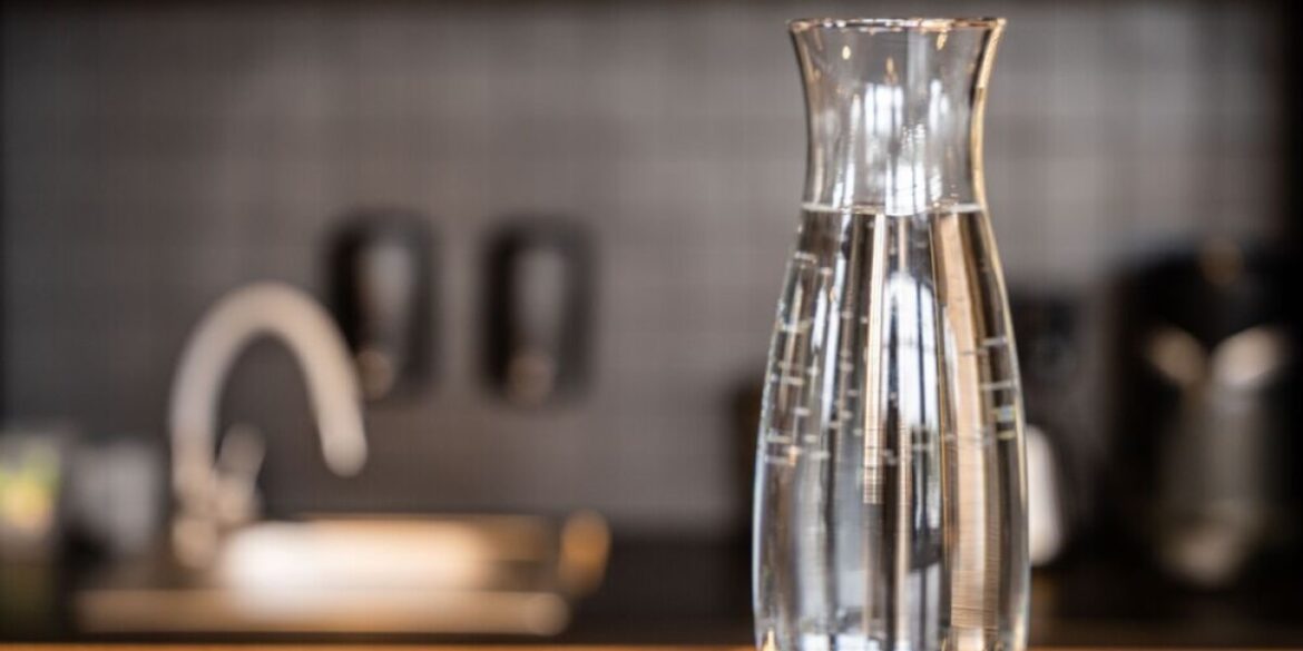 Do French restaurants have to provide free tap water?