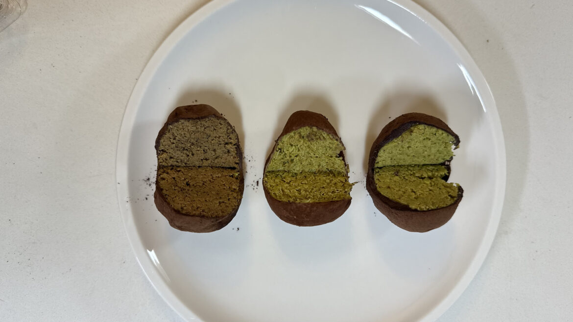 From left, a Dubai chewy cookie from the first cafe visited, one from Cafe Pepper and a homemade version. [WOO JI-WON]