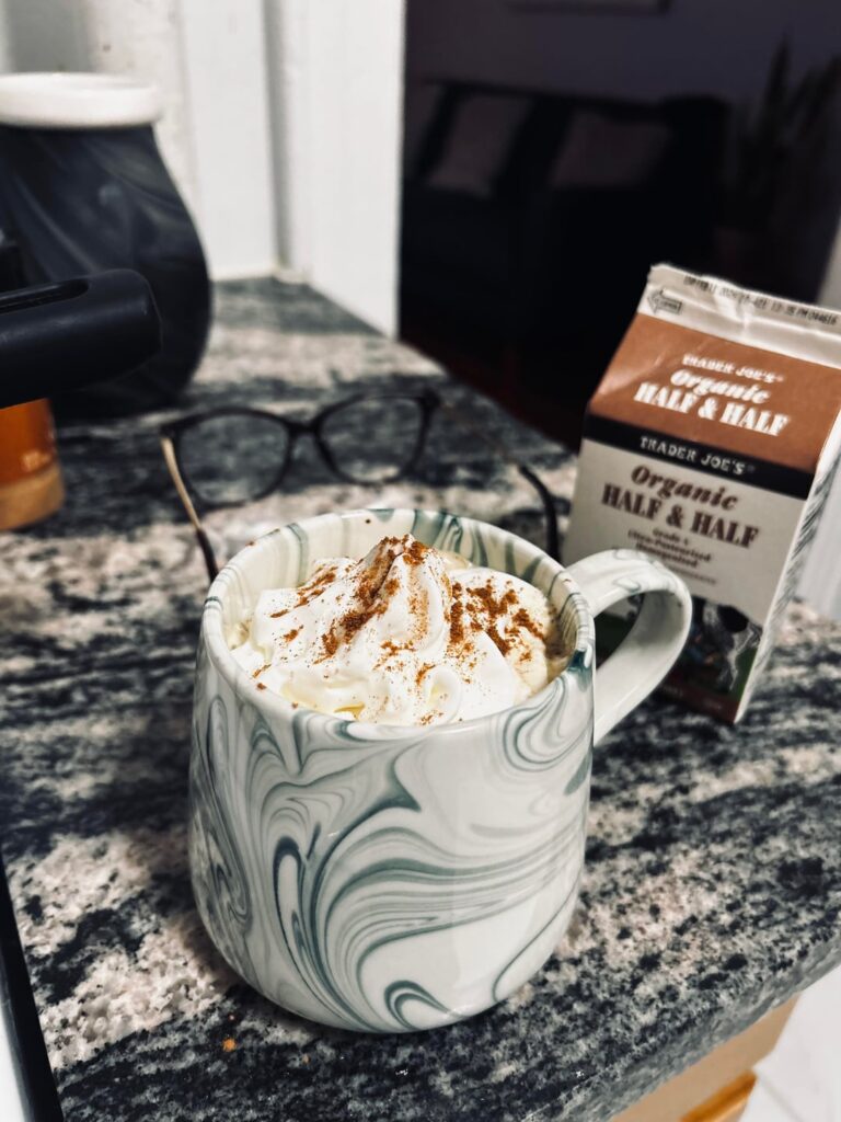 A duck omelette with some coffee to keep me running this morning 😊☕️