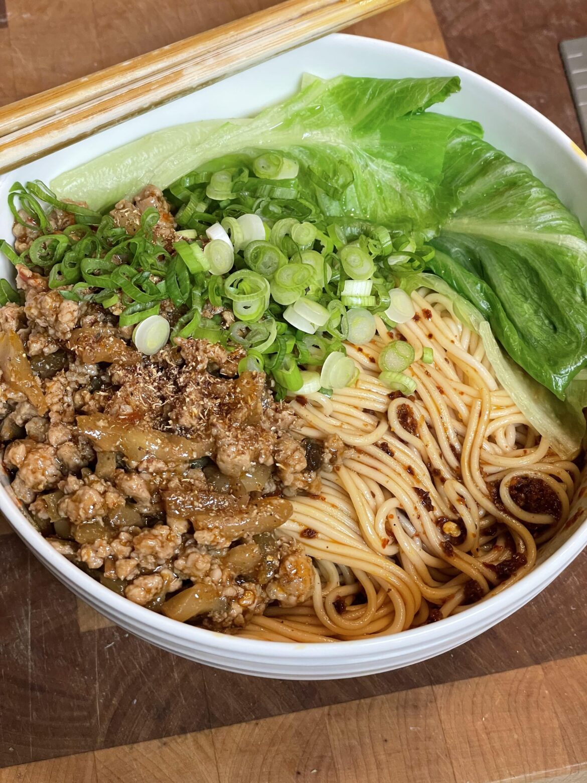 Sichuan-style noodles