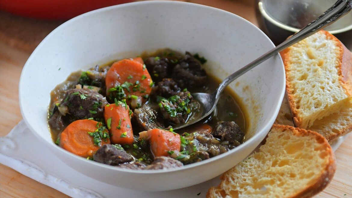 Re-create Anthony Bourdain's version of beef bourguignon