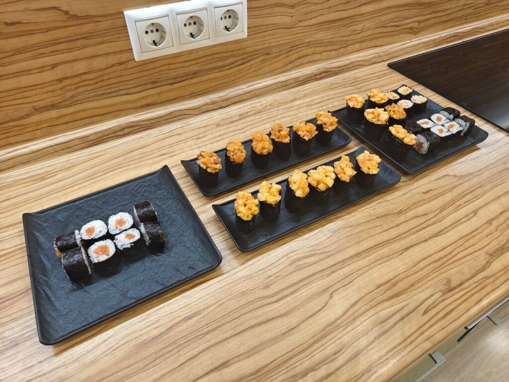 My homemade gunkans and maki rolls