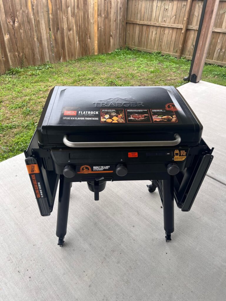 Just picked up this Traeger Flatrock griddle for $450 as a floor model. Couldn’t pass it up my first griddle.