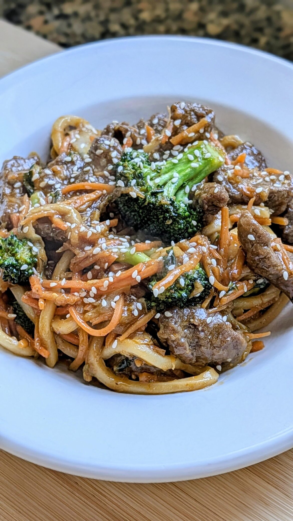 Spicy Gochujang Steak Noodles & Broccoli