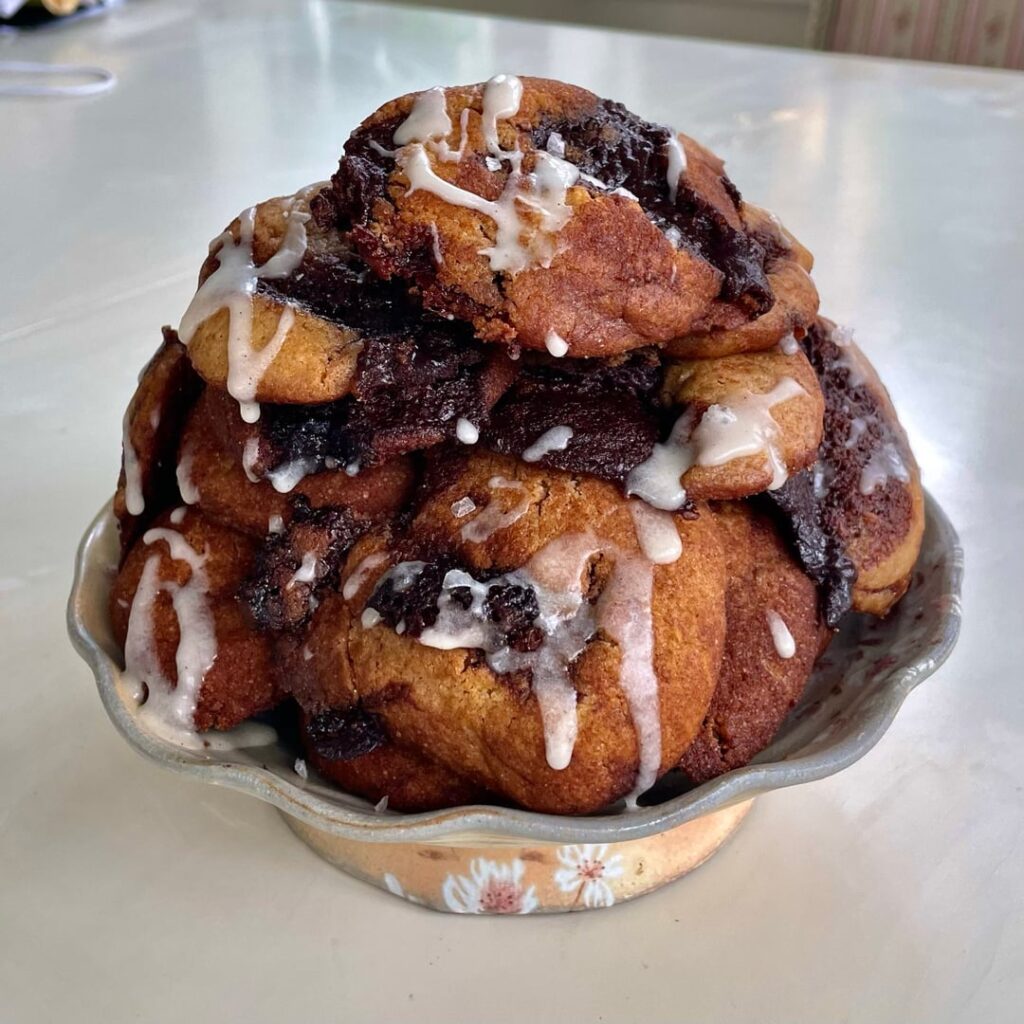 Girl wake up and made you brown butter cinnamon roll cookies with a vanilla glaze