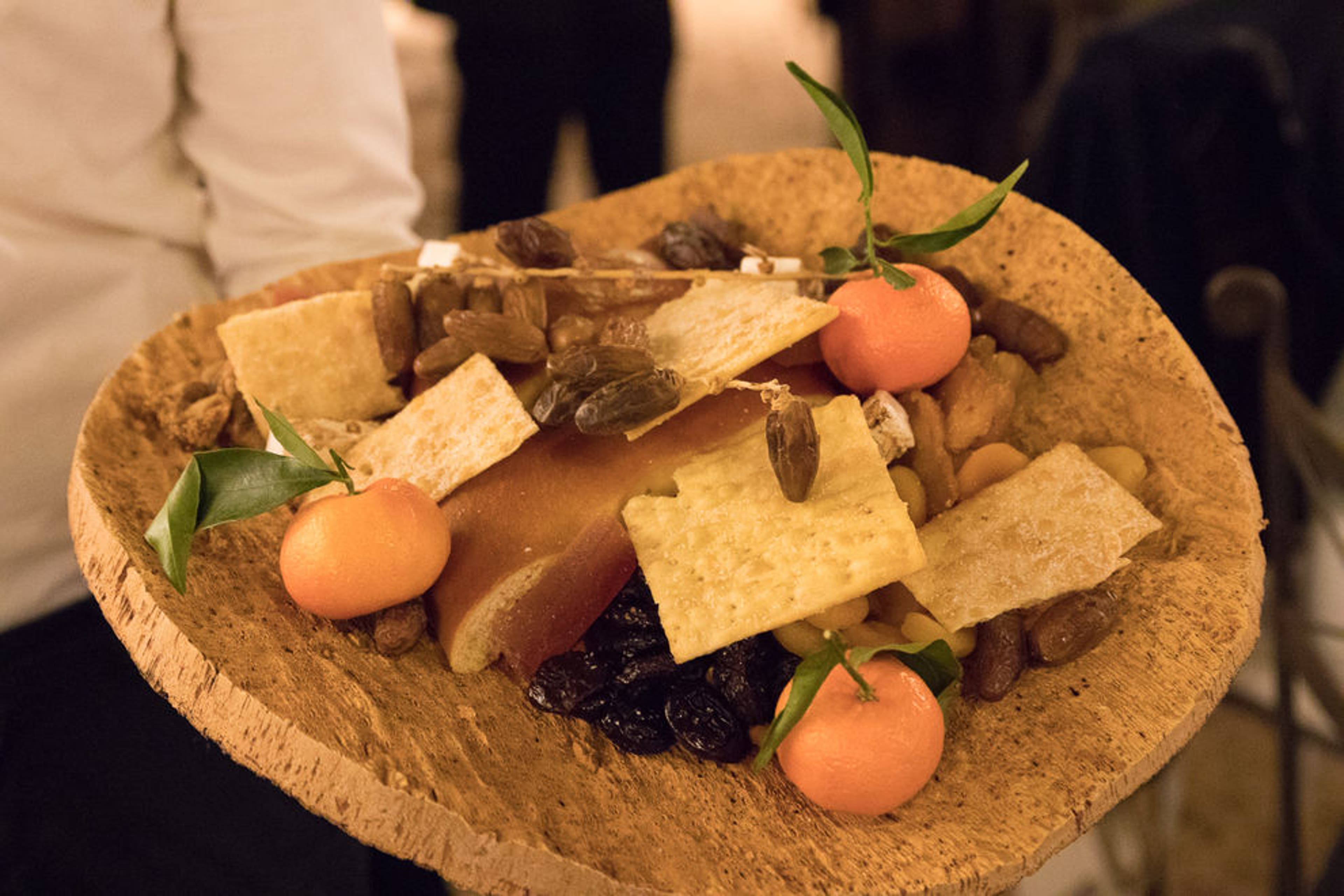 Elements of Le Gros Souper served at Chteau de Saint Martin
