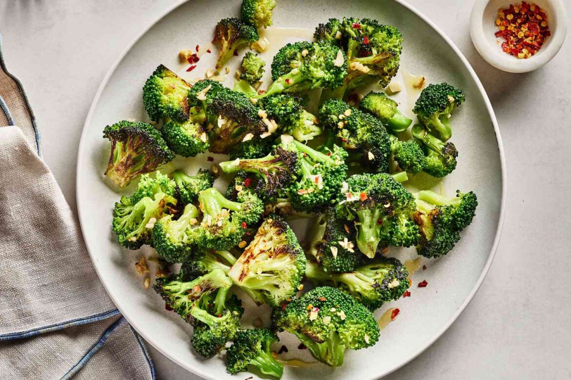 Garlicky Sautéed Broccoli Recipe