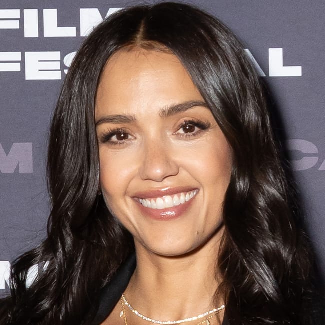 Jessica Alba Looks Effortlessly Chic In A Hoodie While Cooking Pozole As Fans Clash Over Her Recipe: ‘That’s Chicken Soup, Not Pozole’ Featured image