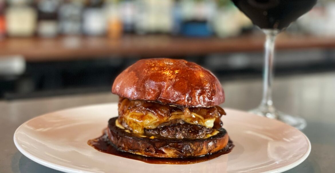 French Restaurant Maison Serves an Outstanding $8 Martini French Restaurant Maison Serves an Outstanding $8 Martini