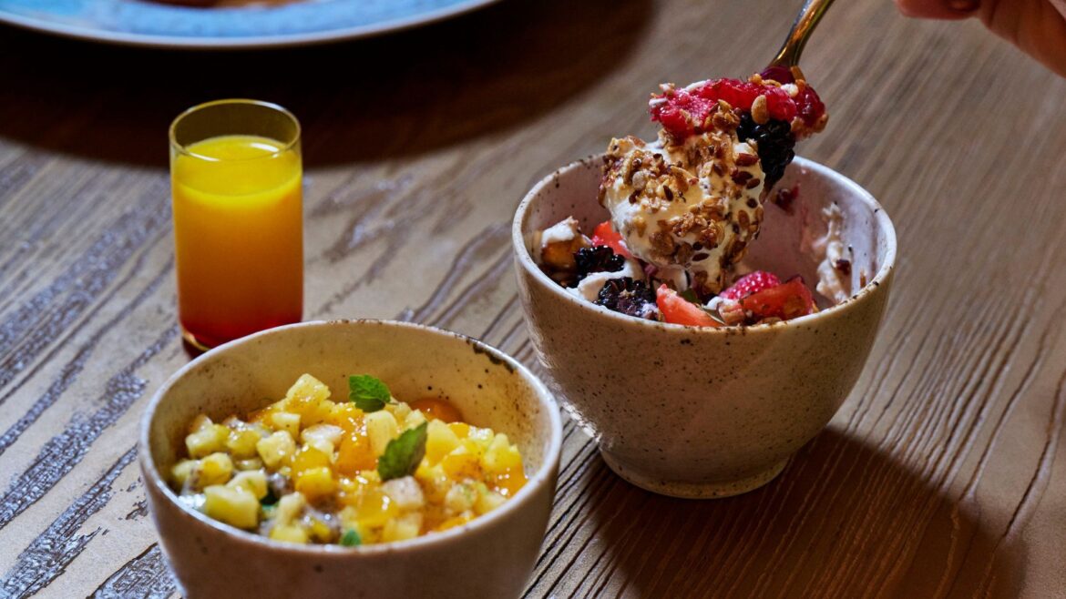 an image of two of the dishes on offer as part of the tasting menu and juice