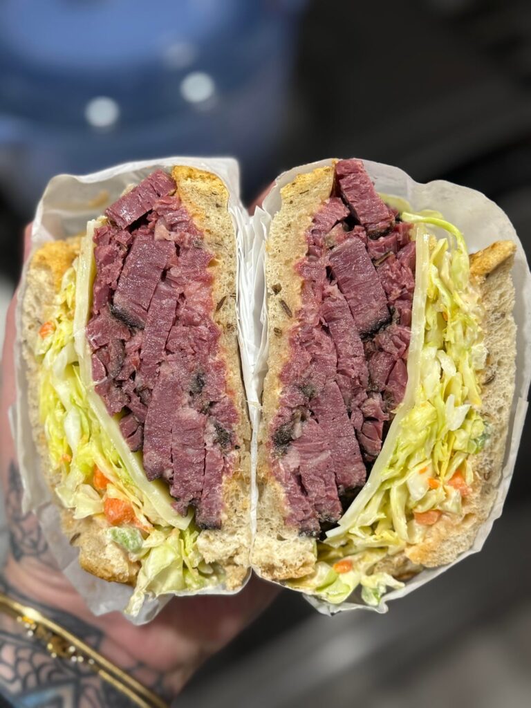 DAUGHTERS DELI BAABAYYY