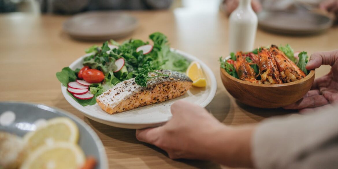 Scientists Say This Popular Diet Helps Women Live Longer