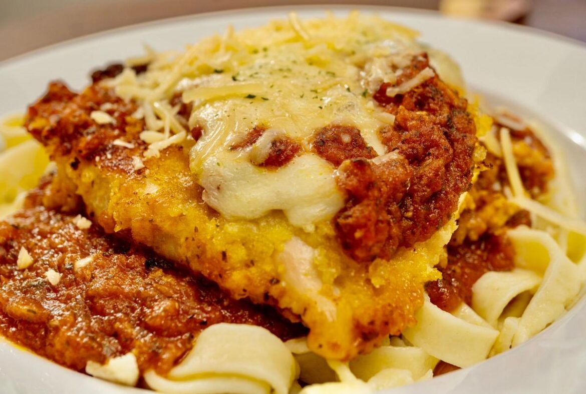 Top Two Chain Restaurants For Chicken Parmesan In Illinois