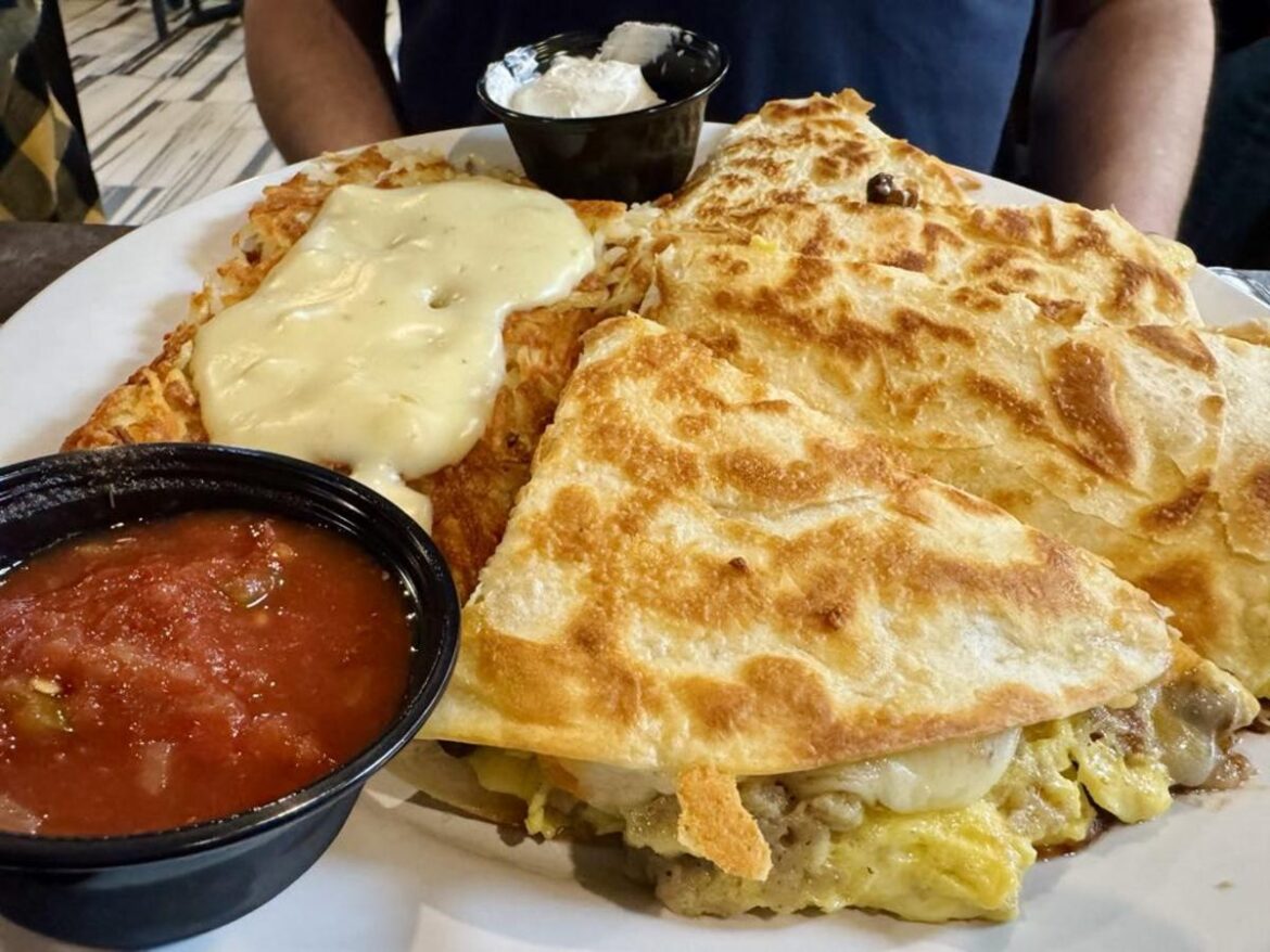 Brain & Courtlin Are Doing Breakfast For February Listener Lunch