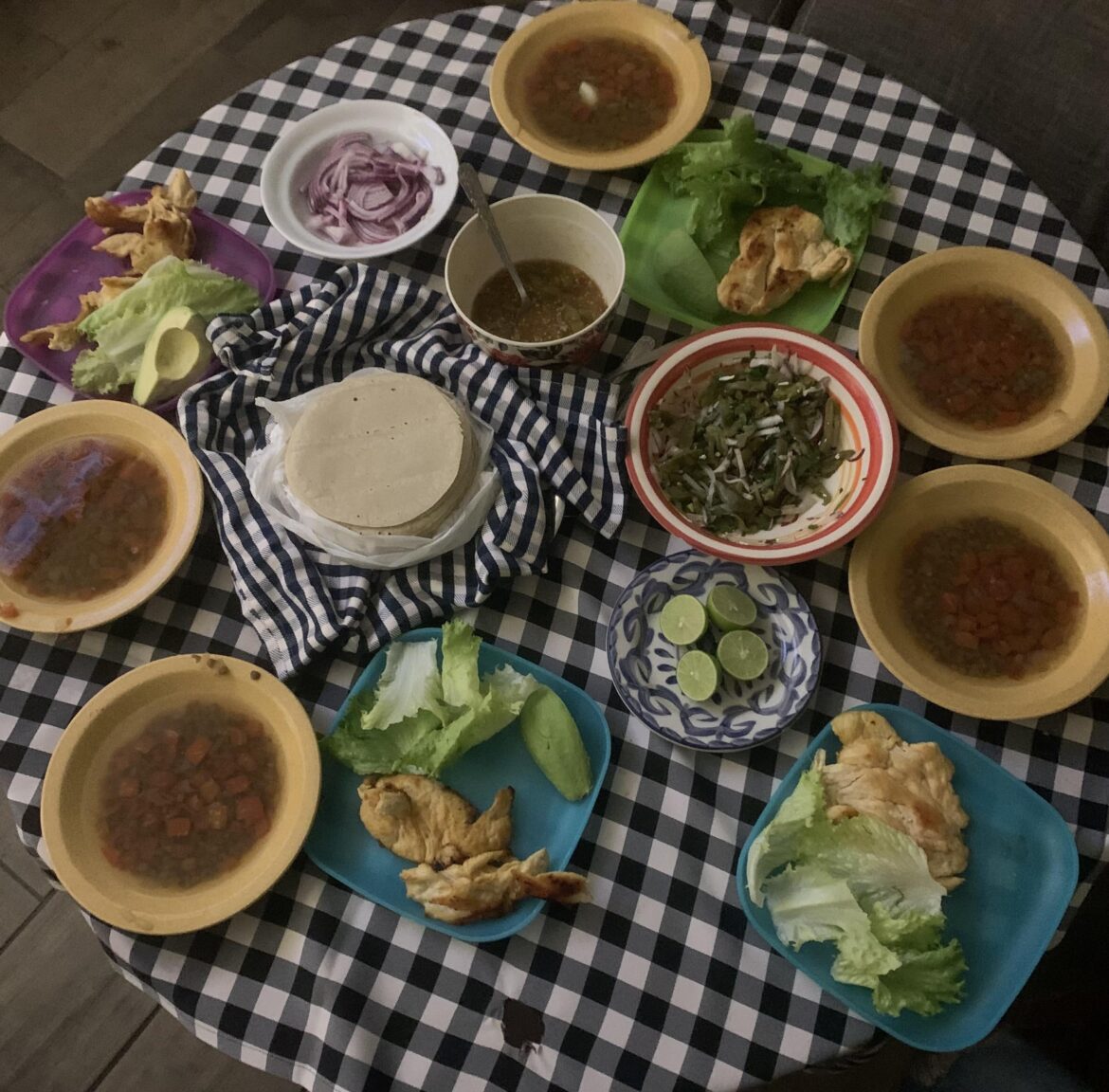 I made lentejas and chicken tacos. 😌