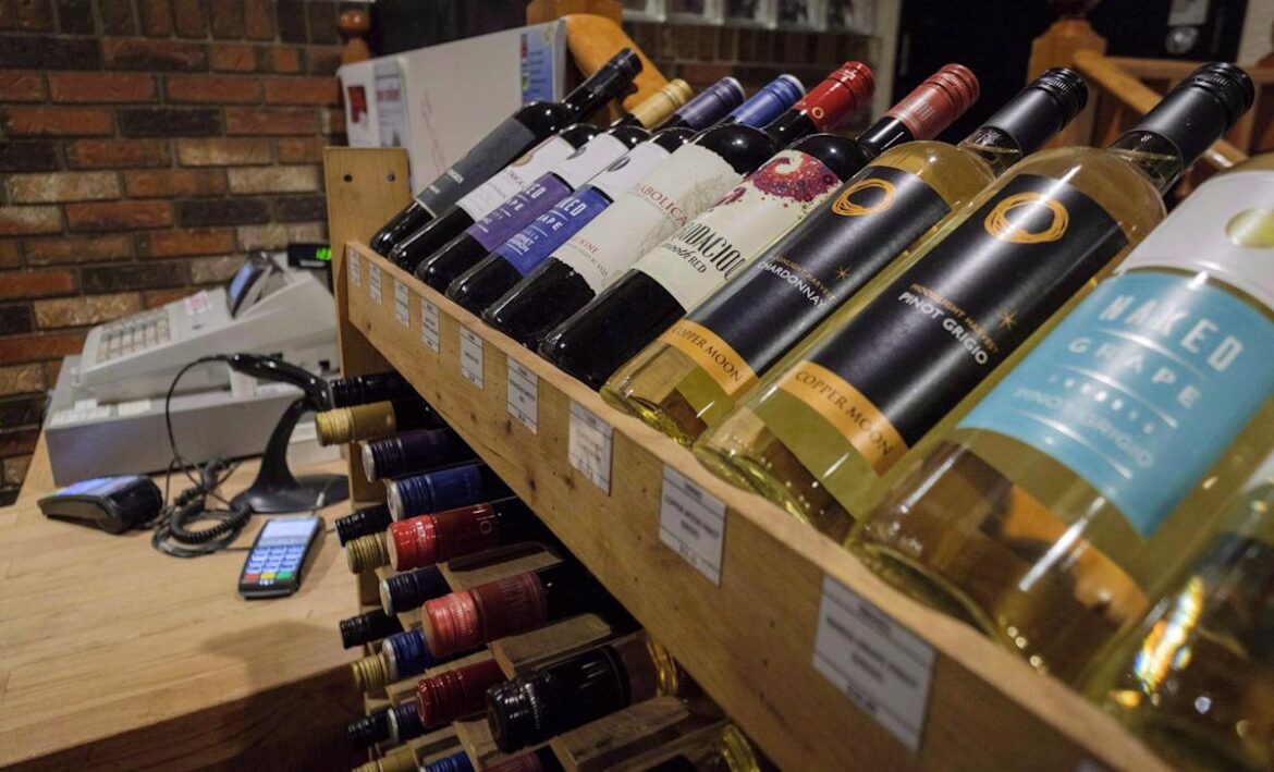 Business groups urge Alberta to scrap new wine levy