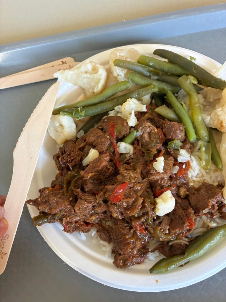 No idea for this one.. beef curry/stew??