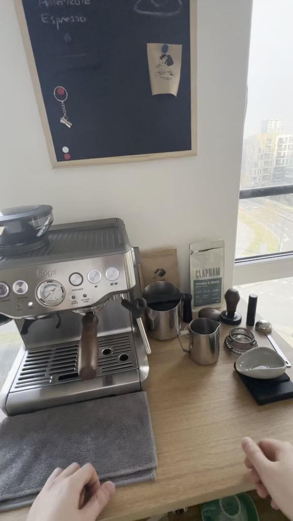 Preparing a Flat White, this time less faffing :D