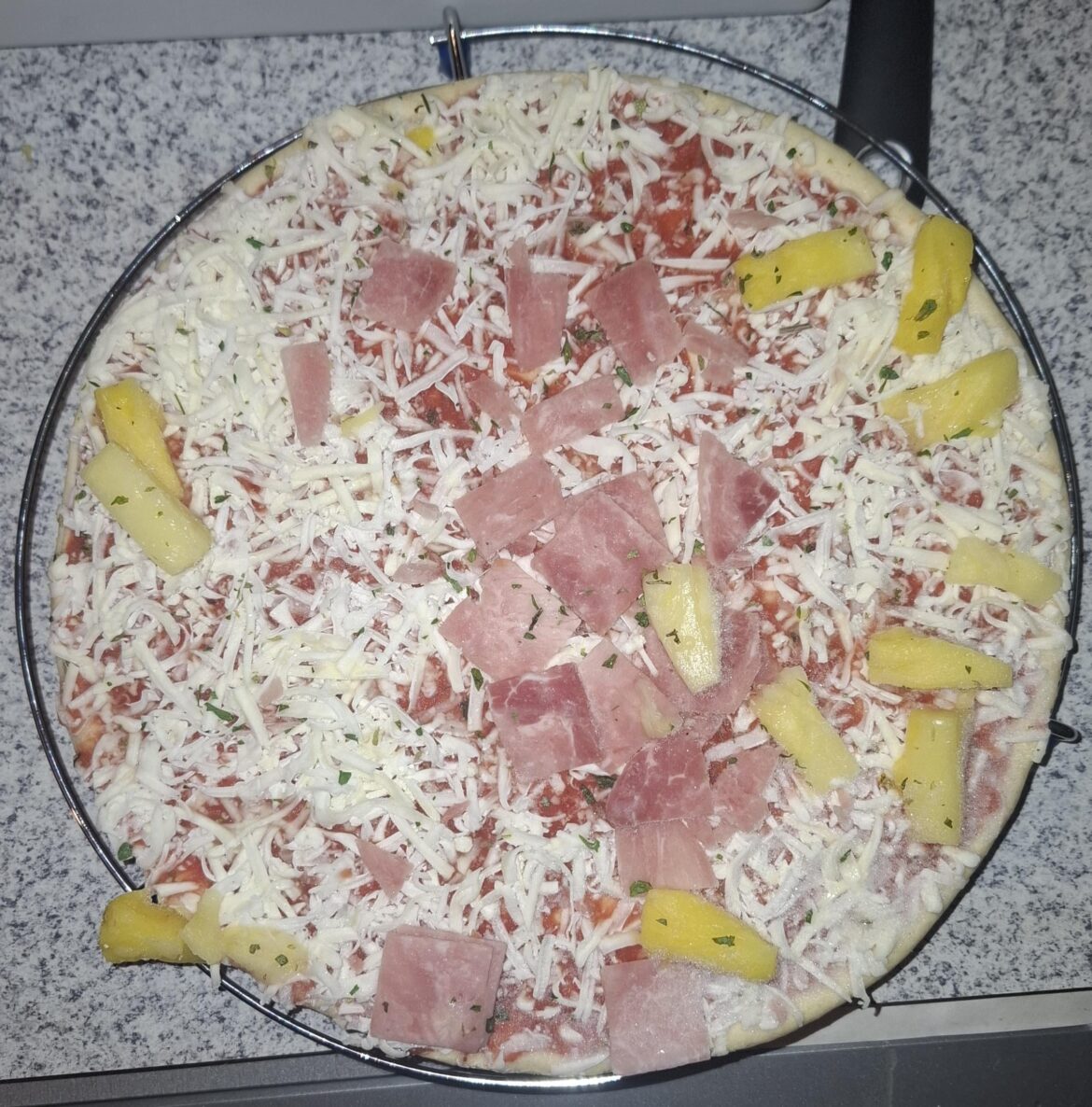 Bad topping spread tw: Pineapple