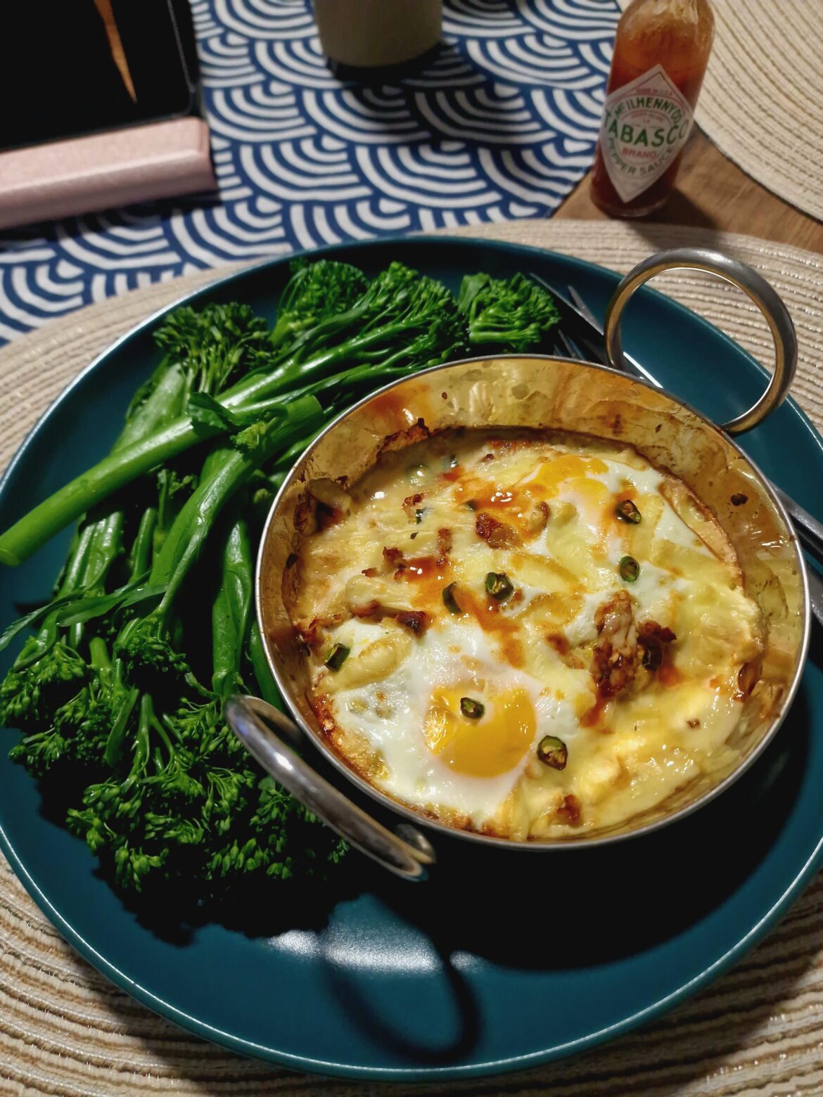 400kcal 9g carb 13g fat 56g protein