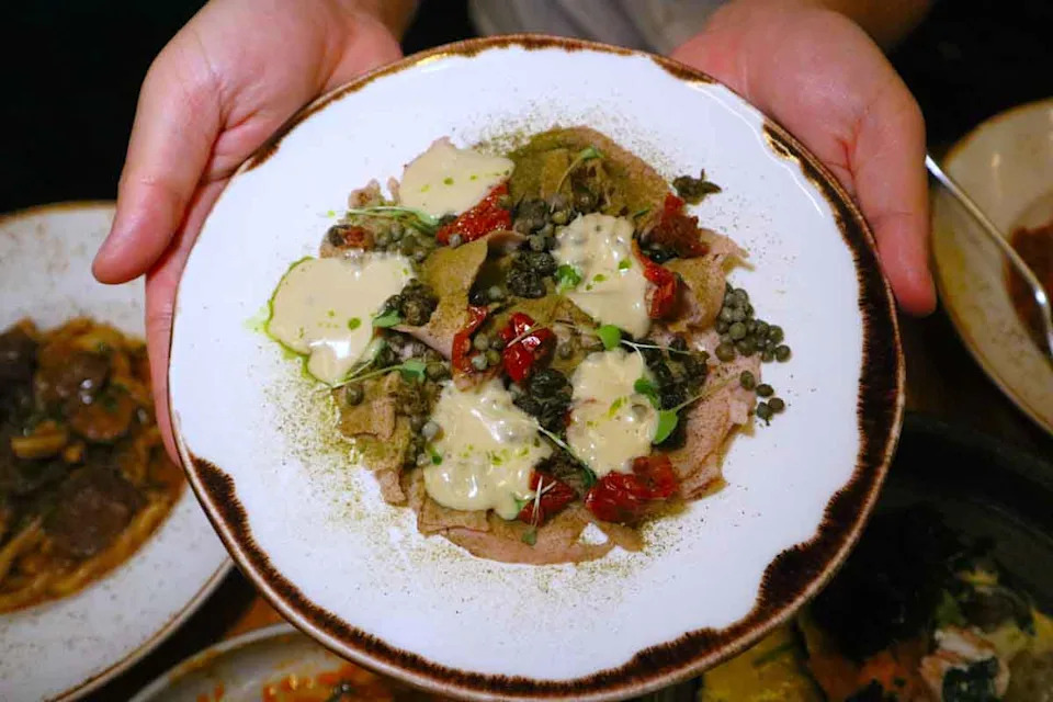Prego - vitello tonnato dish