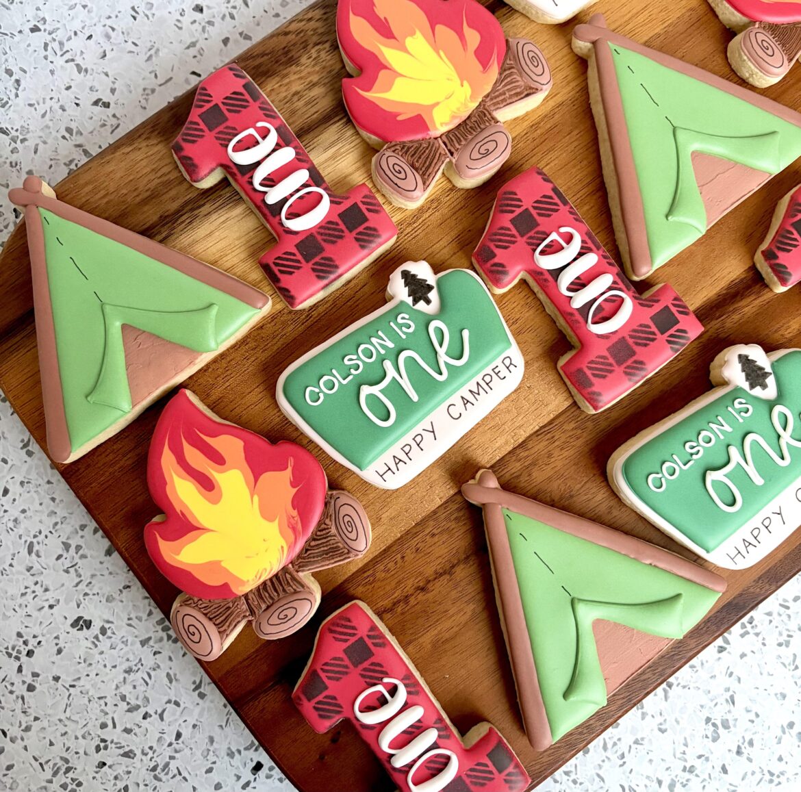 First birthday sets are definitely my most popular order, and there’s no shortage of cute themes, this one included! ⛺️