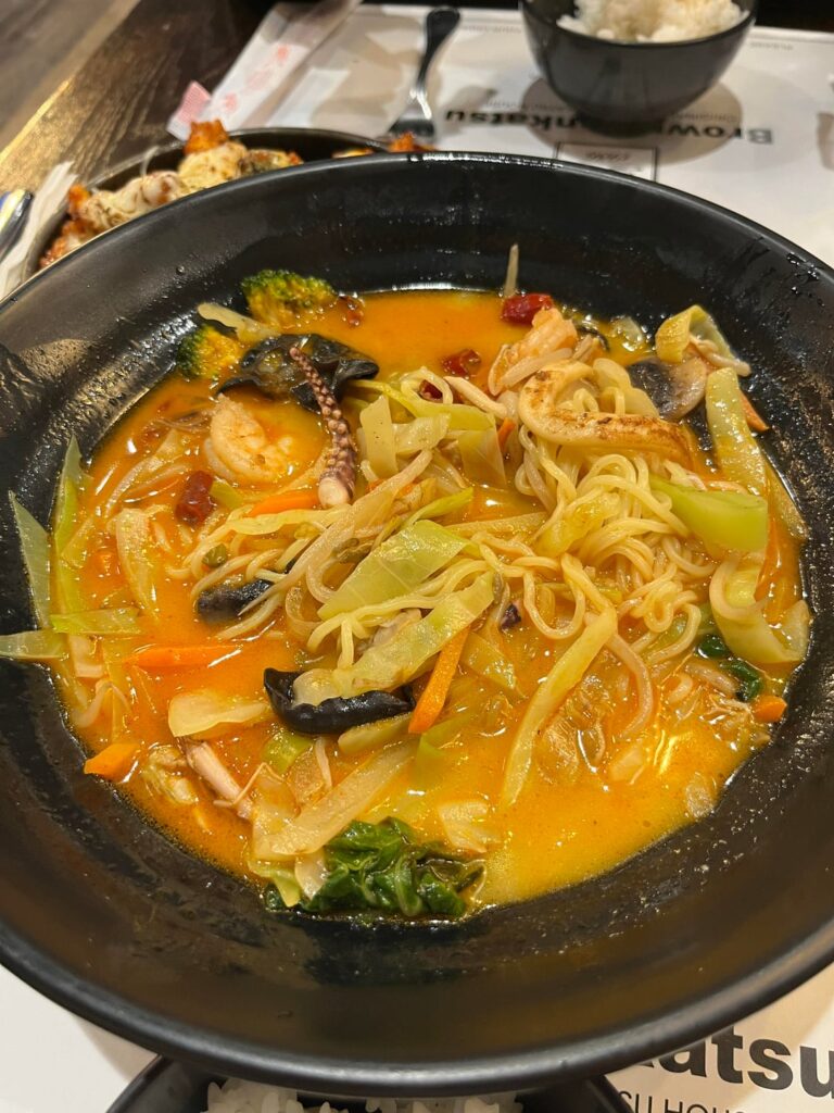 Brown Donkatsu! Buldon and Nagasaki Jjamppong