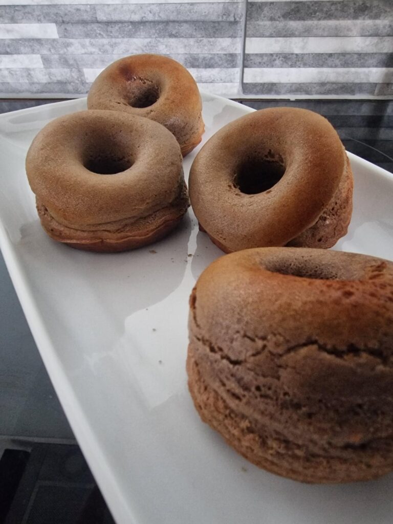 Mini protein cake ~134kcal 4.9g C 7.3g F 11.9g P