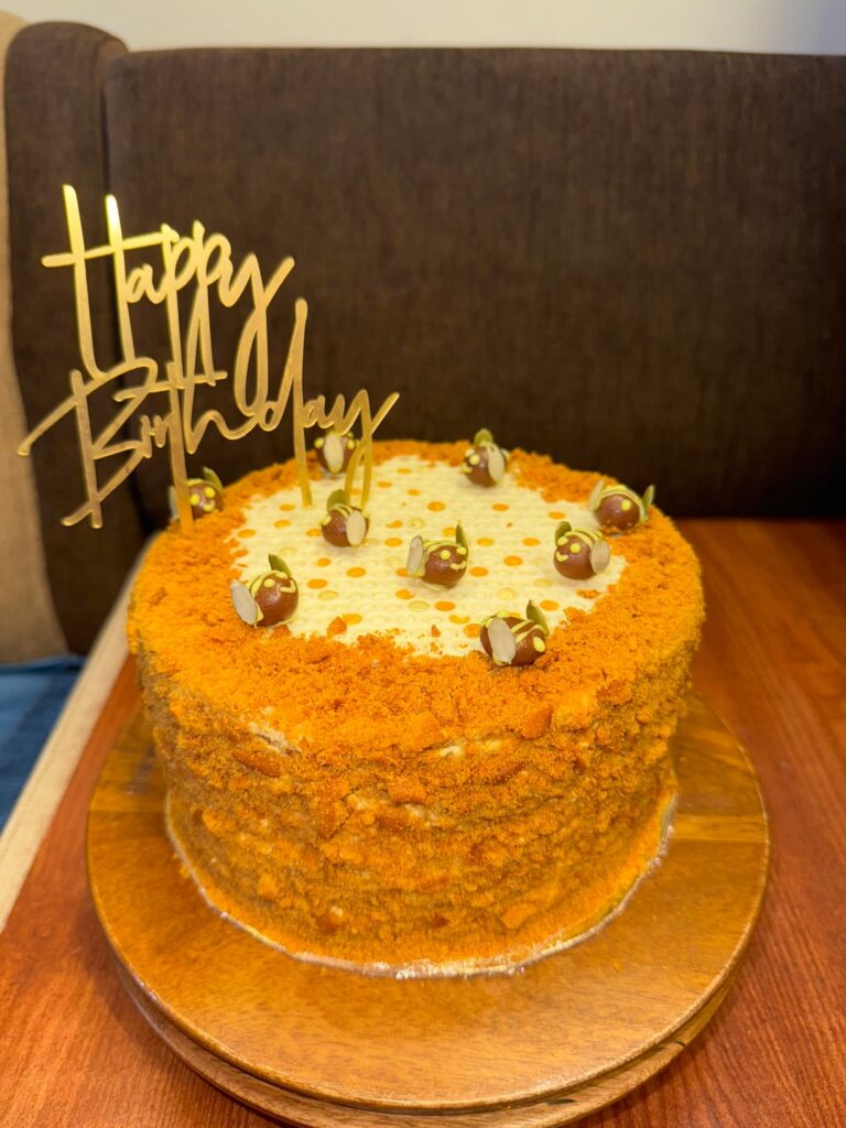 Baked a 10 layered Russian Honey Cake (Medovik) from scratch for my best friend’s 22nd birthday 🍯🎂