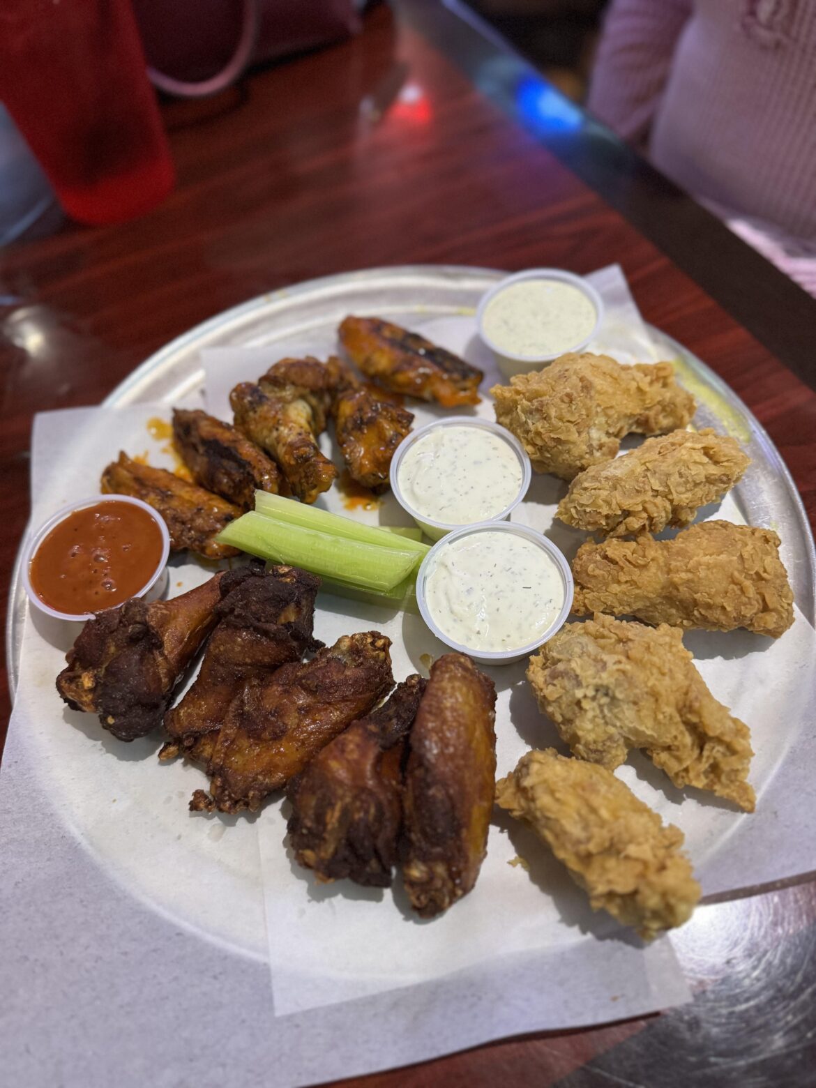 my only complaint i’ve ever consistently held onto about wingzup is that there’s only one location! 😂