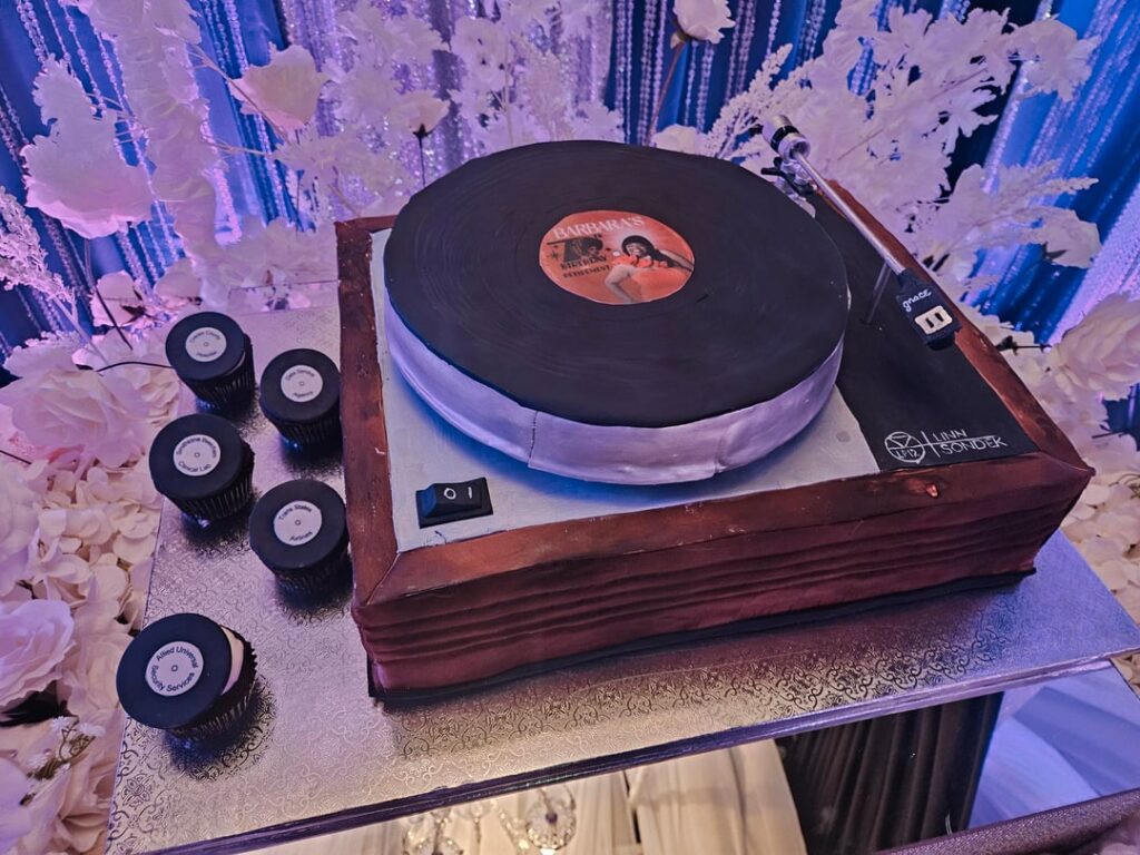 I made a full size LP12 cake for my mom's 70s themed 70th birthday/retirement party. The turntable spins (video link in comments)
