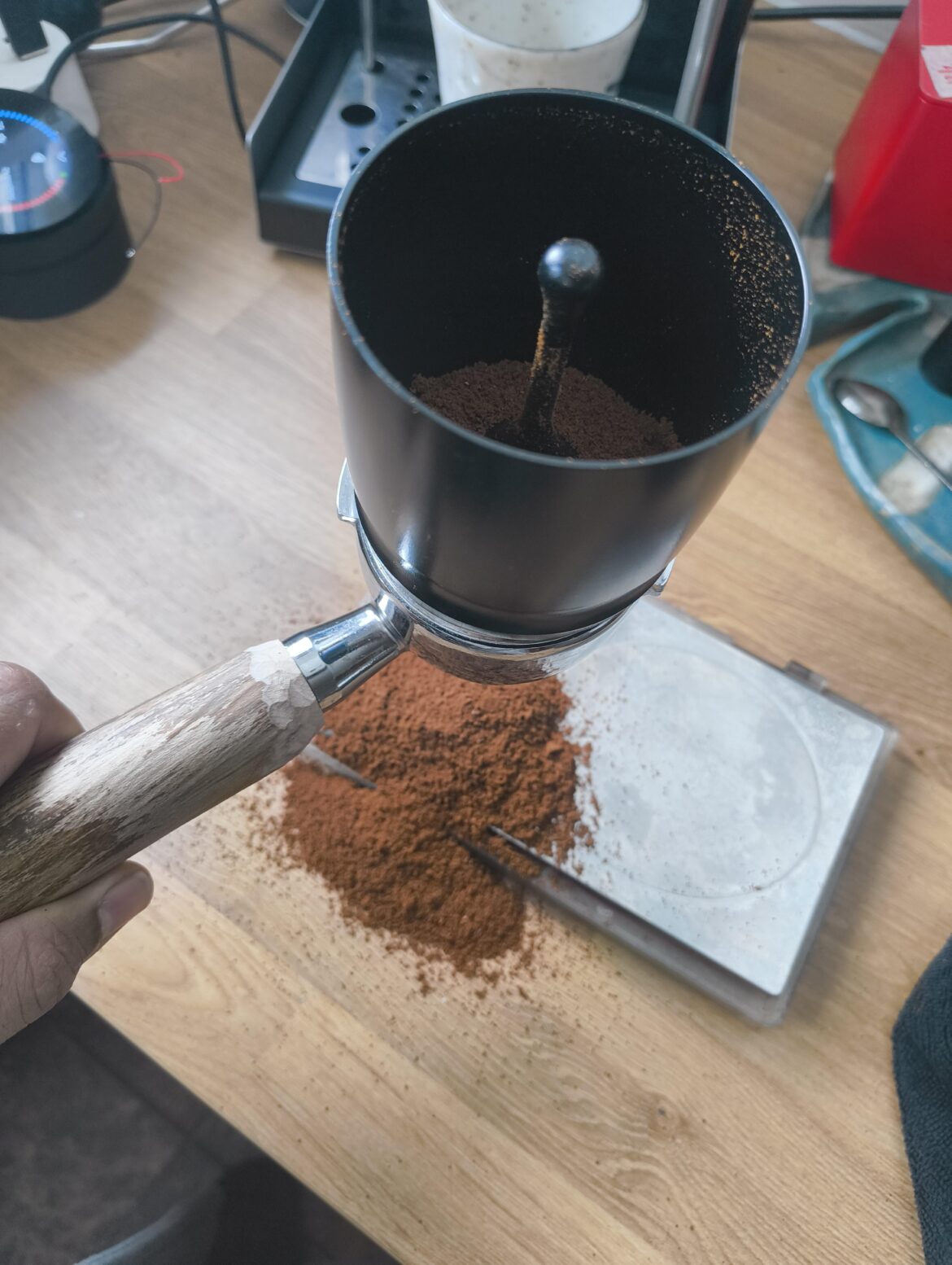 I don't get these bottomless portafilters