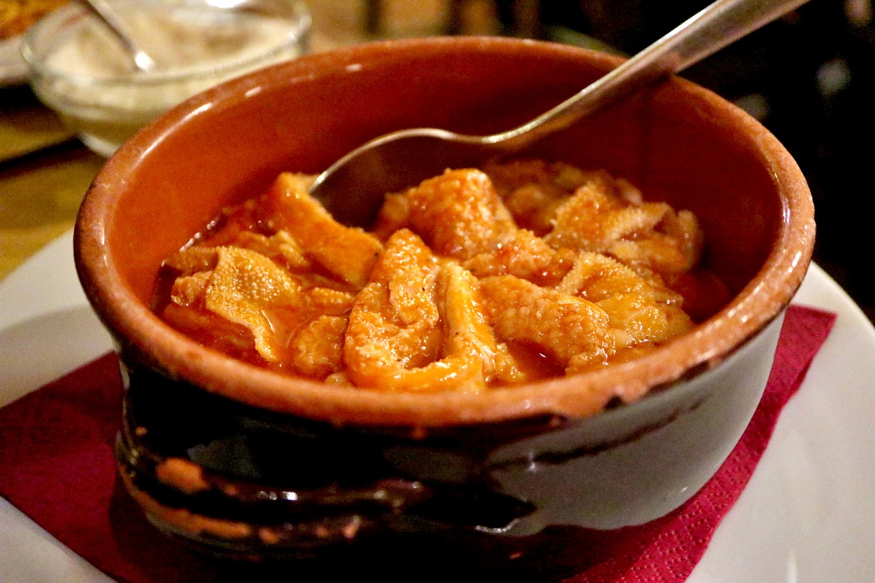 Italian cuisine trippa (tripe) stewed in tomato sauce © HanzoPhoto/iStock