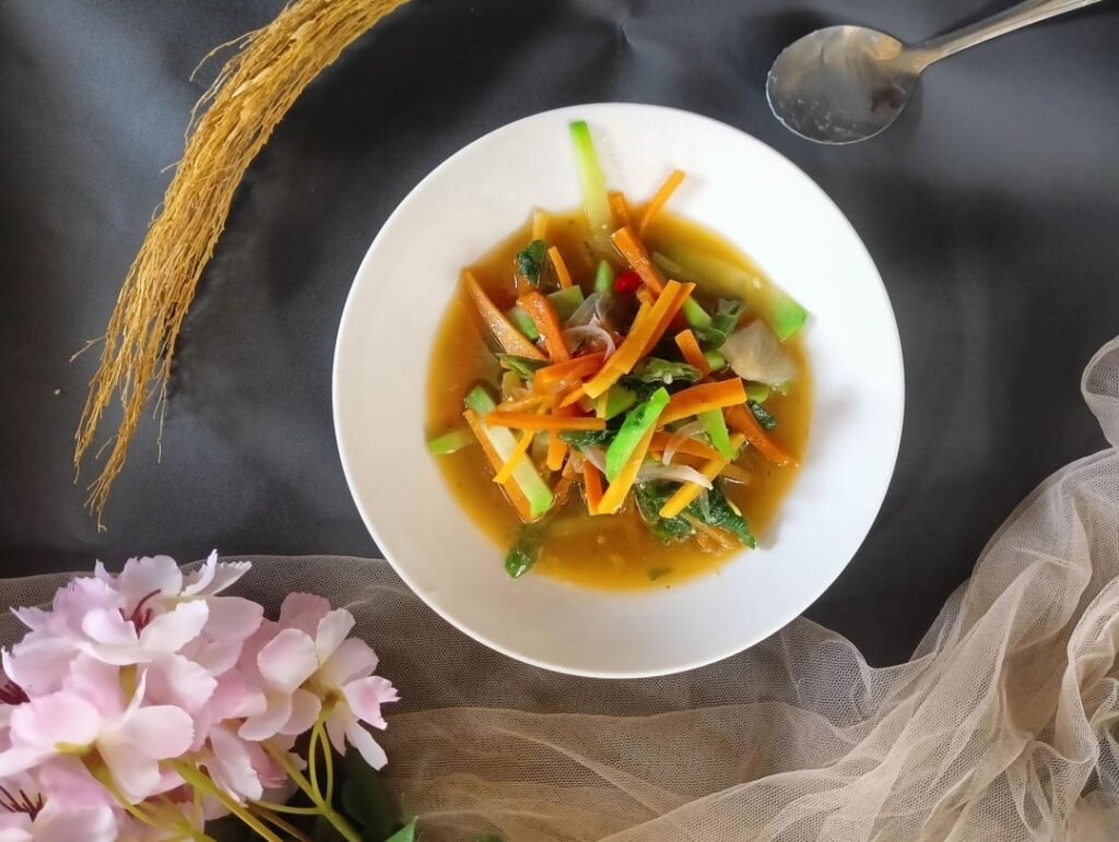 Carrot and chayote soup