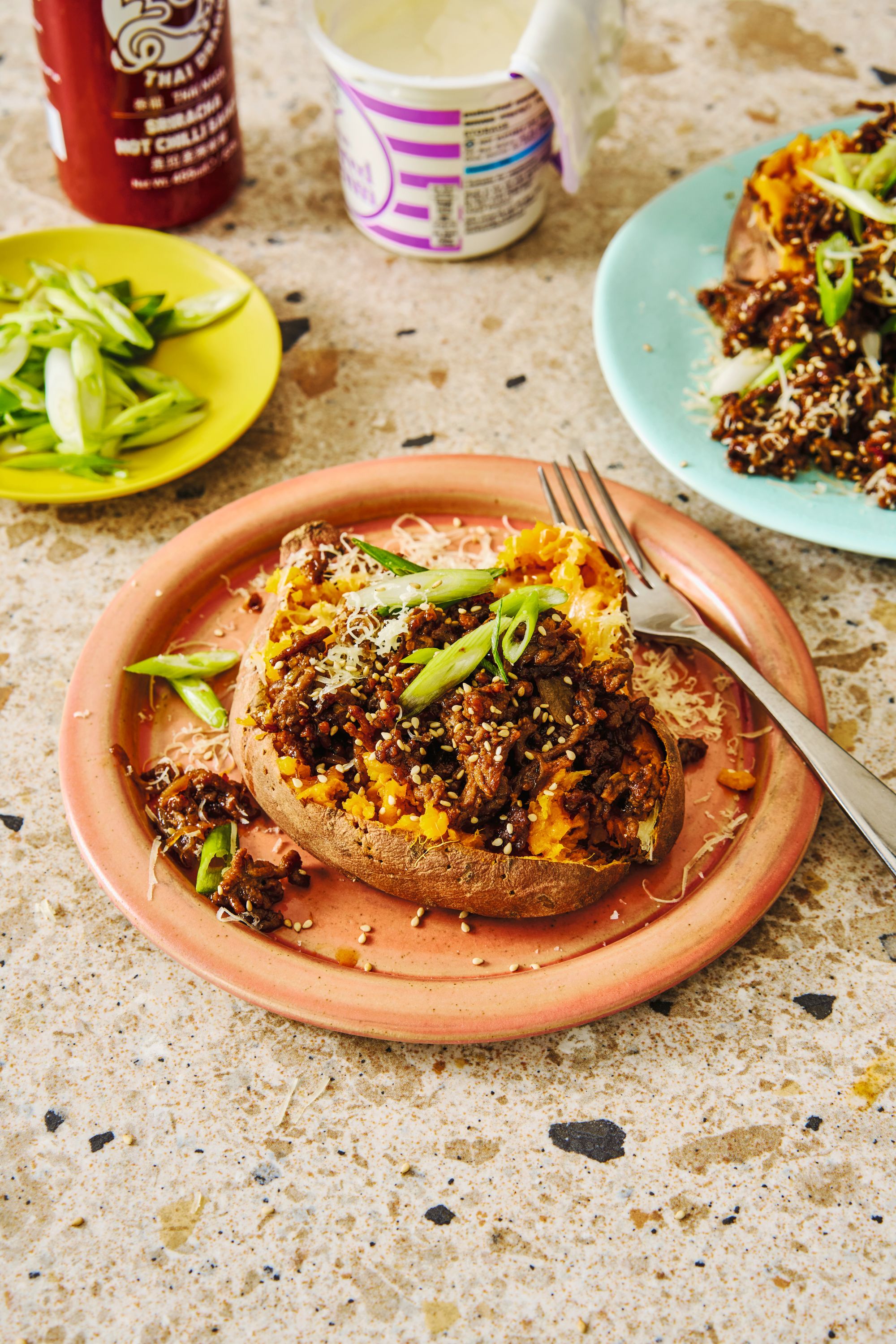 Firecracker beef sweet potatoes: weeknight fakeaway energy, but with plant fibre and lean protein built in