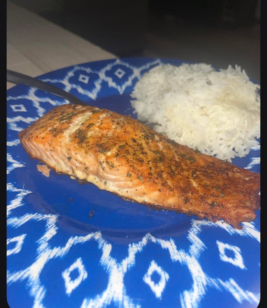 hi guys how many calories for this salmon ?