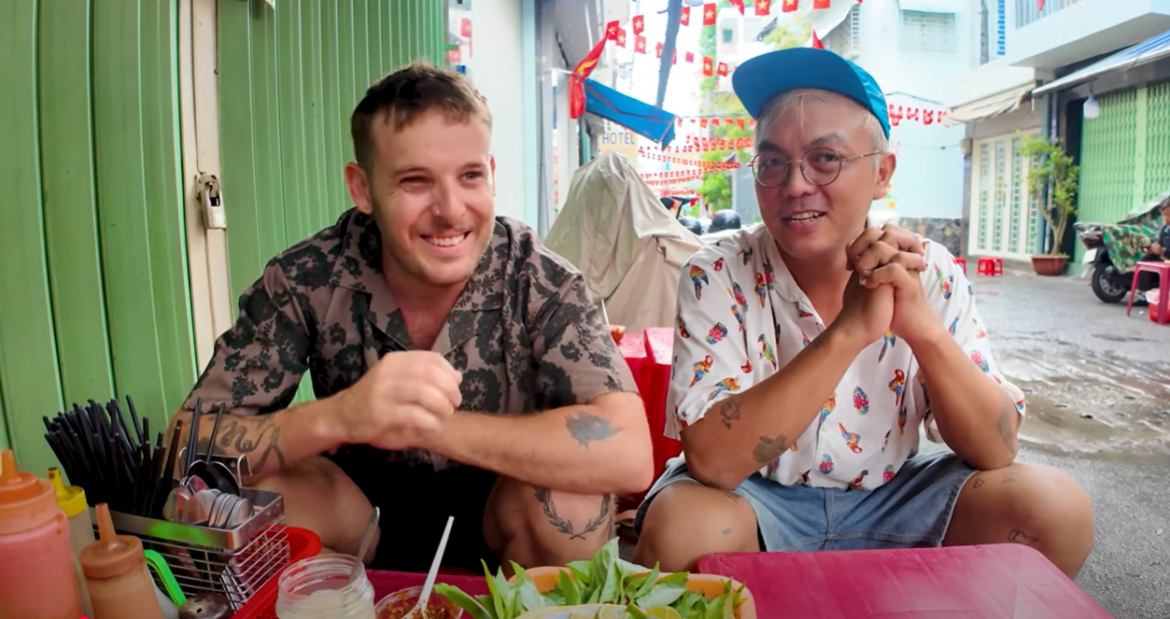 French foodie compares $1.20 street pho and $100 Michelin pho in Saigon