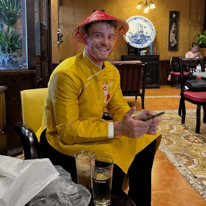 French man calls Vietnamese home cooking ‘addictive’ after viral video - 1