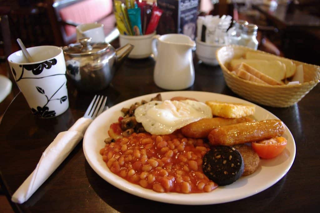 Frenchwoman says everyone should have an Irish breakfast once.