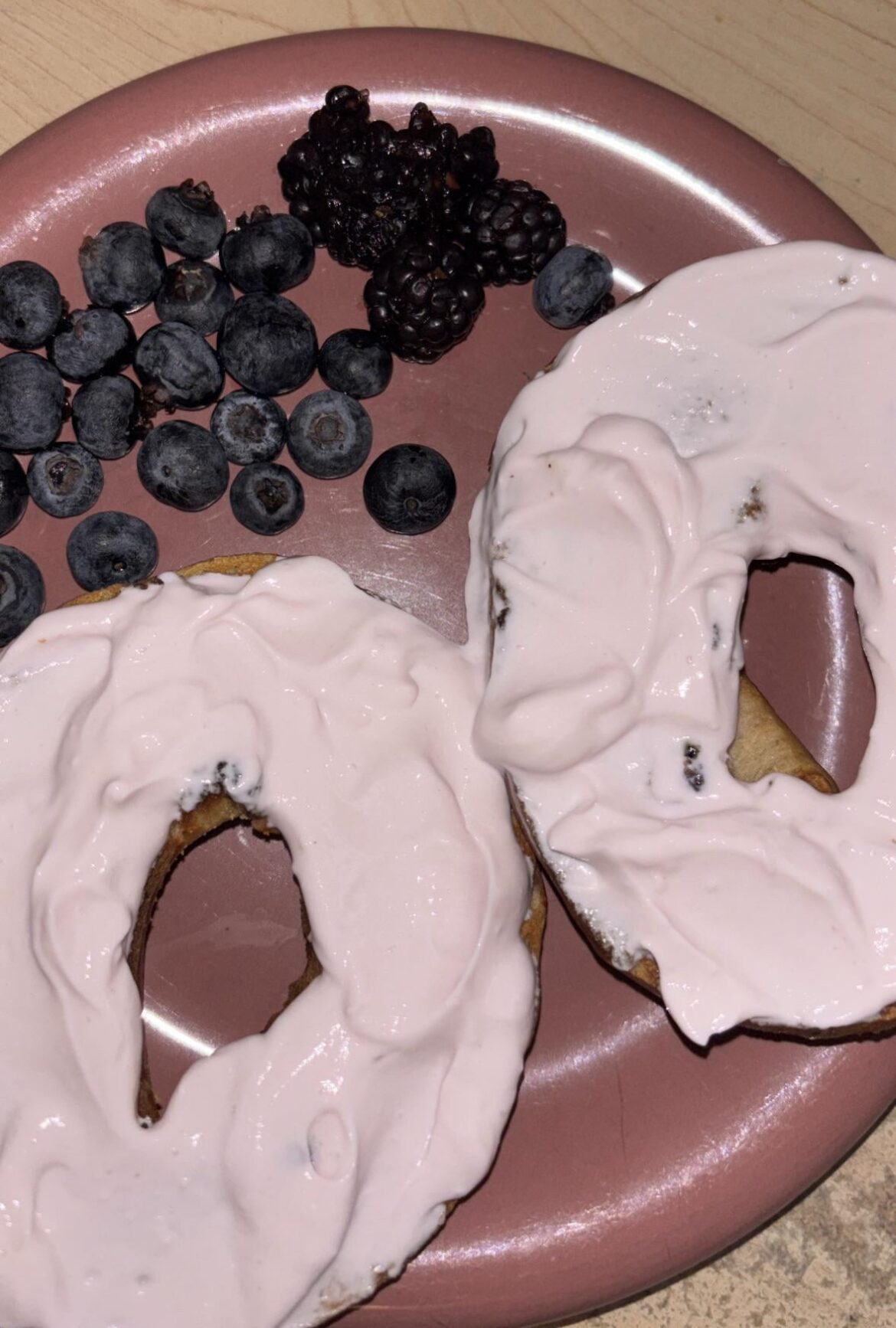 What do you put on bagels other than cream cheese?