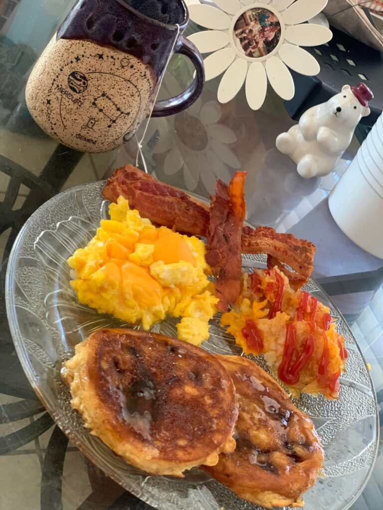 Banana Chocolate Chip Pancakes 🔥