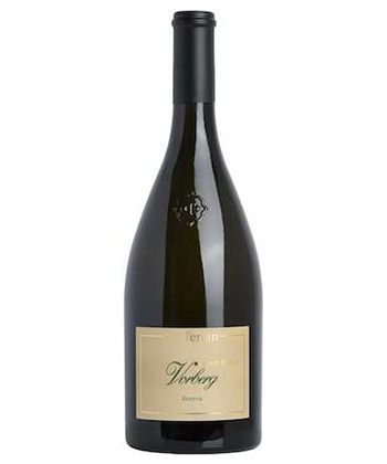 Cantina Terlano Pinot Bianco ‘Vorberg’ 2022 is one of the best white wines from Alto Adige. 