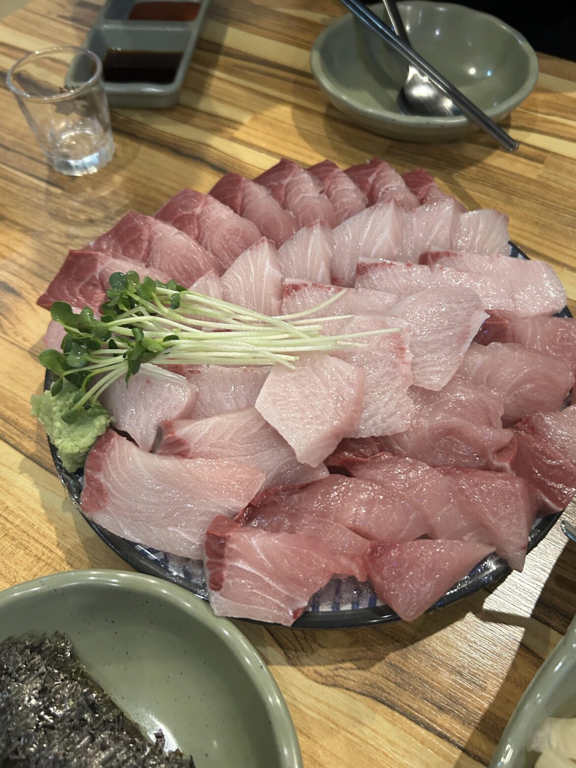 Fatty yellowtail sashimi, Korea style
