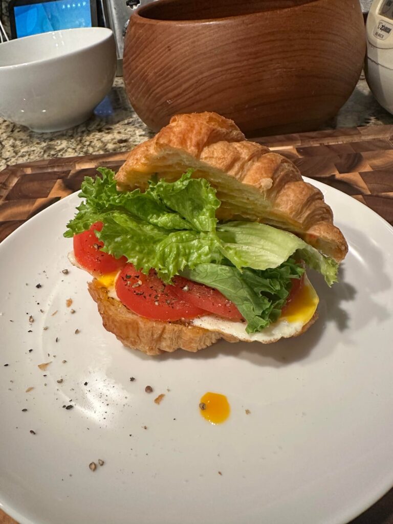 Sub-300 cal breakfast croissant sandwich!