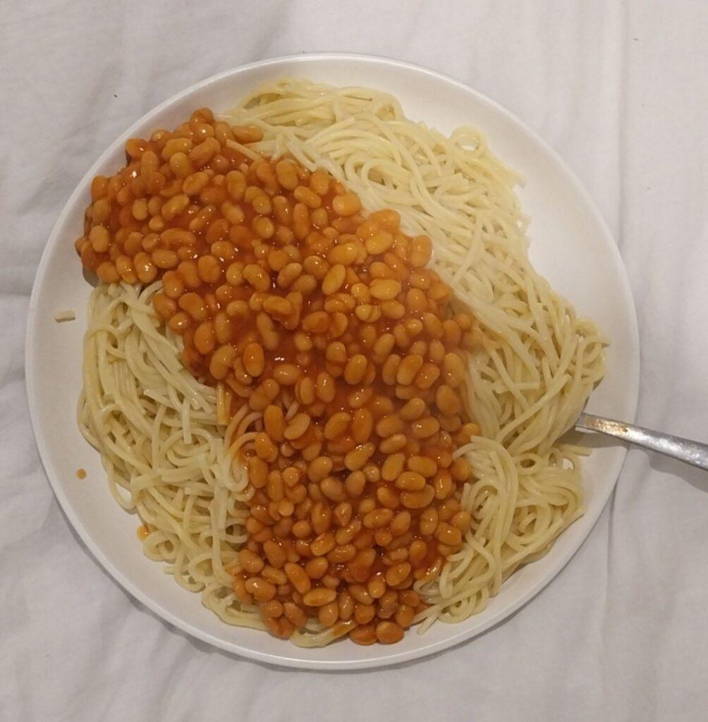 900g spaghetti and a whole can of reduced sugar baked beans. I was still hungry.