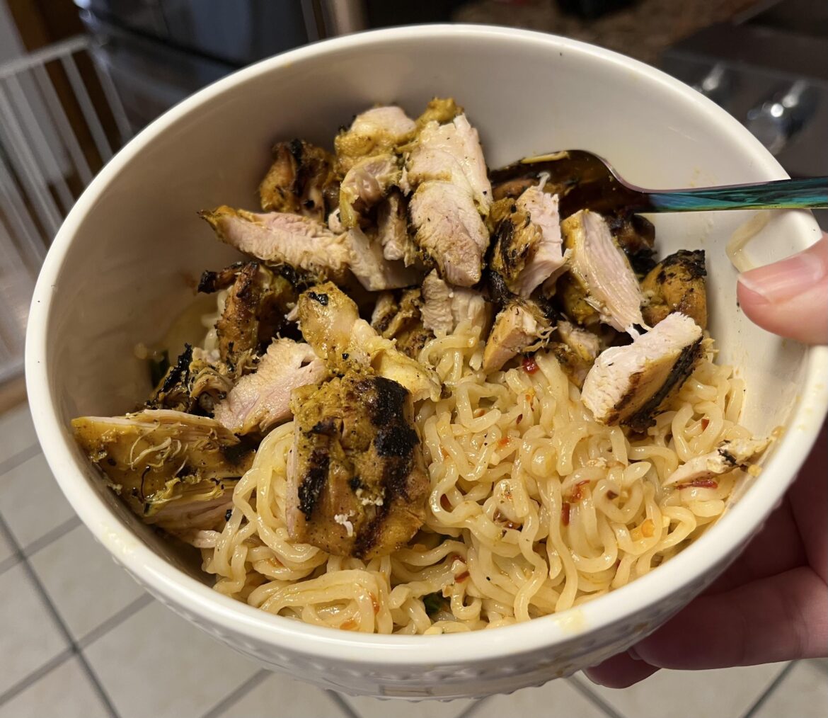 511 cals, grilled turmeric chicken with chili oil ramen